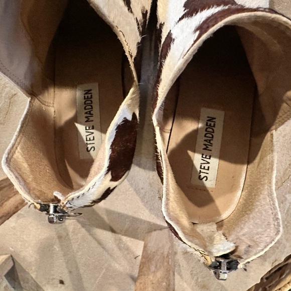 Steve Madden Brown and White Ankle Booties - Picture 3 of 5